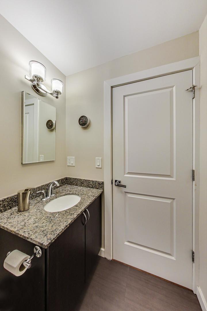3033 North Sheridan Road, Unit 501 Chicago, IL 60657 - Photo 21 of 29