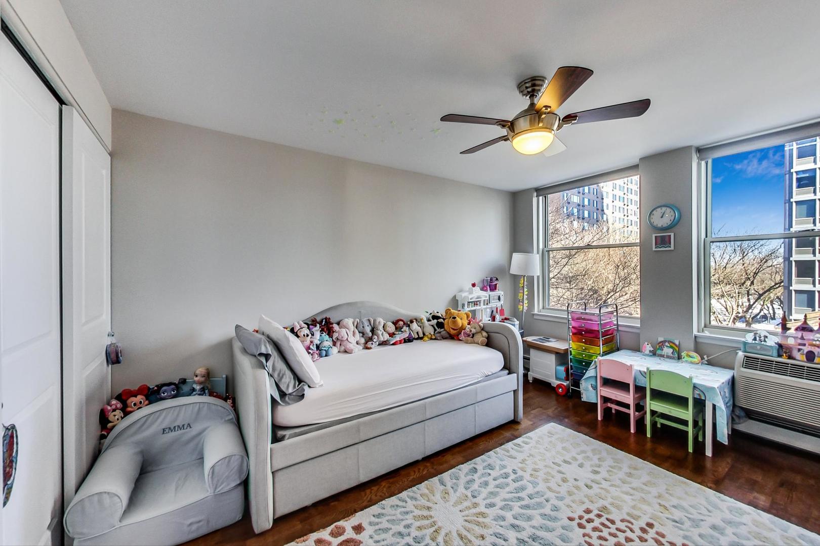 3033 North Sheridan Road, Unit 501 Chicago, IL 60657 - Photo 22 of 29