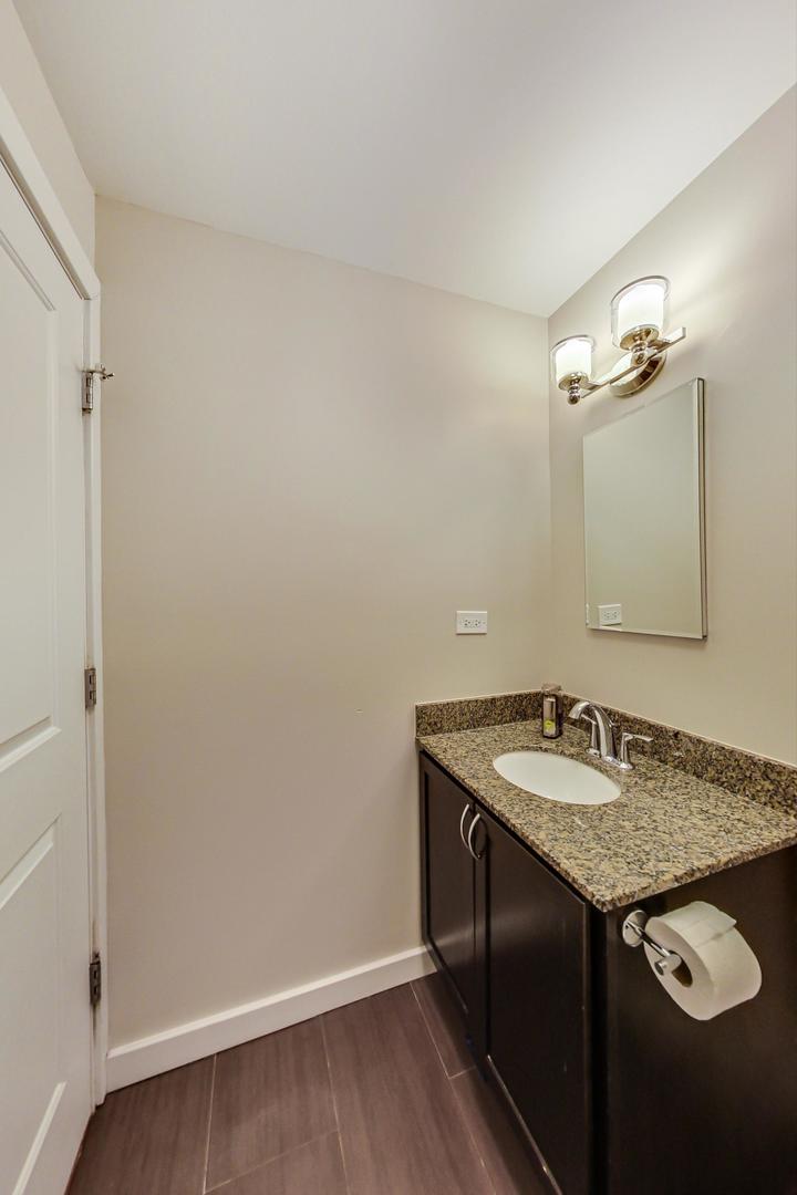 3033 North Sheridan Road, Unit 501 Chicago, IL 60657 - Photo 26 of 29