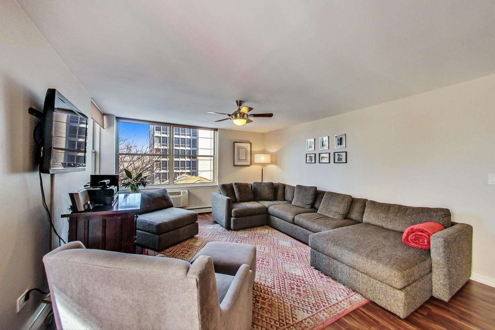 3033 North Sheridan Road, Unit 501 Chicago, IL 60657 - Photo 6 of 29