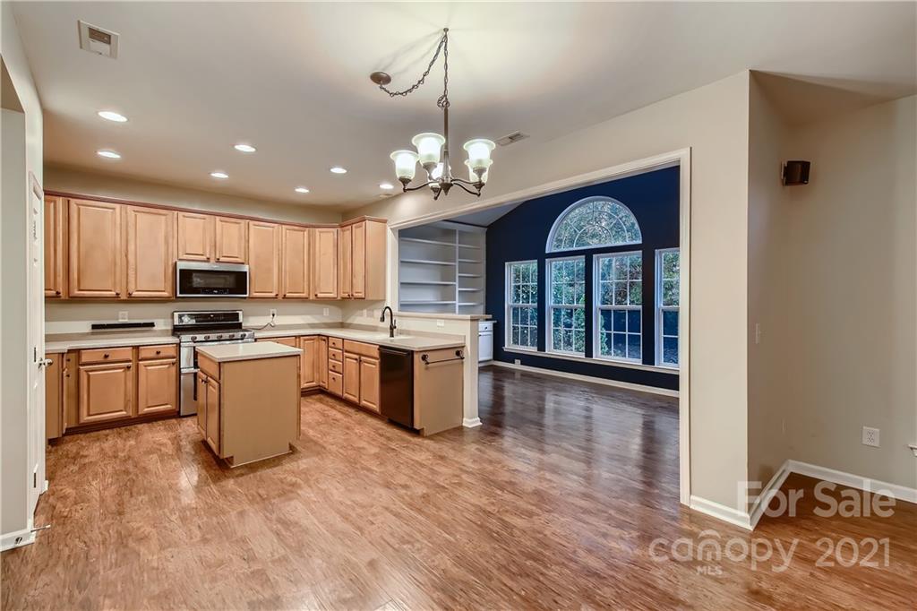 430 Glandon Court Fort Mill, SC 29708 - Photo 12 of 32 Gallery Image 12