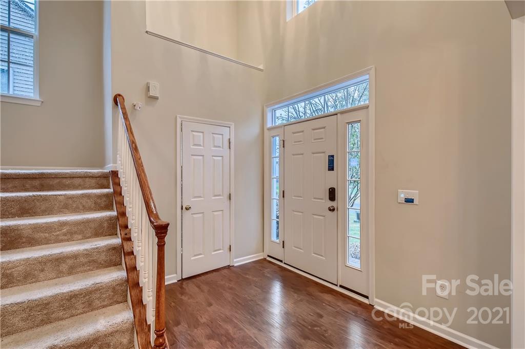 430 Glandon Court Fort Mill, SC 29708 - Photo 4 of 32 Gallery Image 4