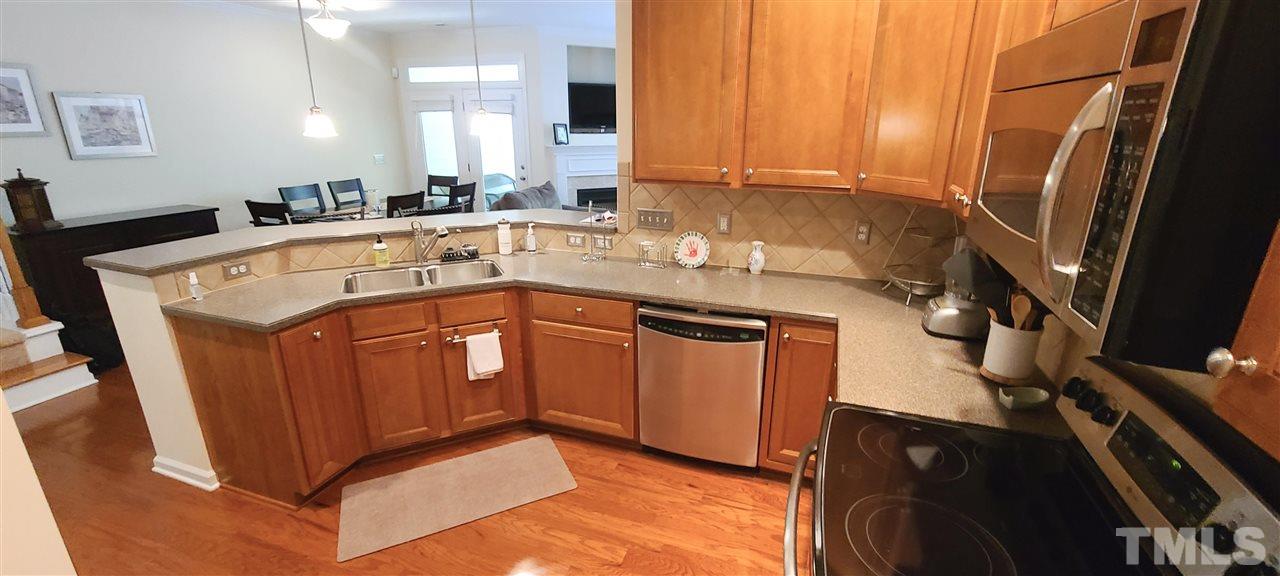 5928 Chivalry Court Raleigh, NC 27612 - Photo 8 of 26 Gallery Image 8