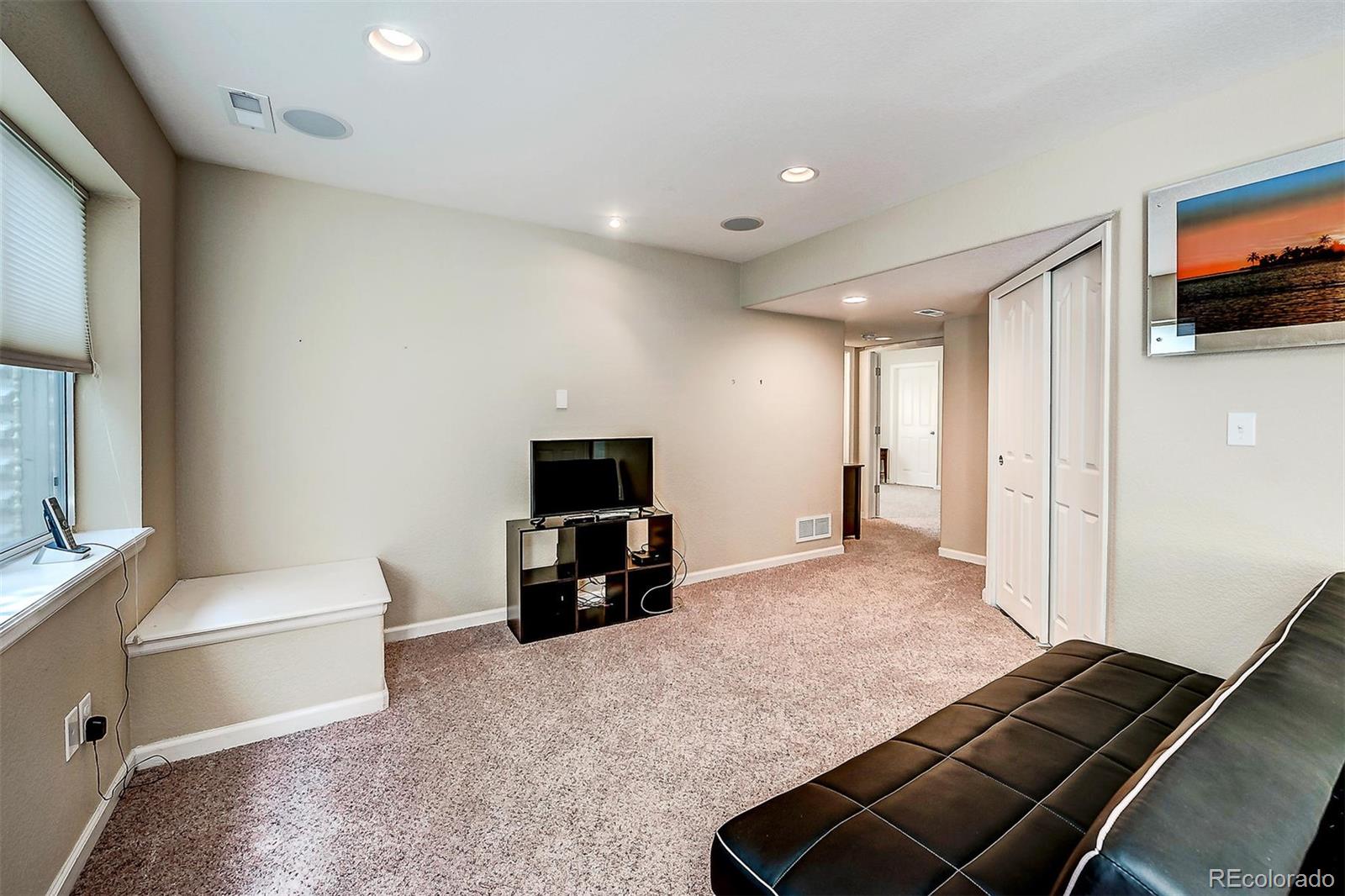 10737 Towerbridge Circle Highlands Ranch, CO 80130 - Photo 22 of 30