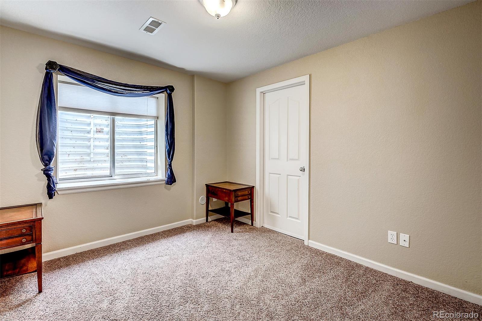 10737 Towerbridge Circle Highlands Ranch, CO 80130 - Photo 25 of 30