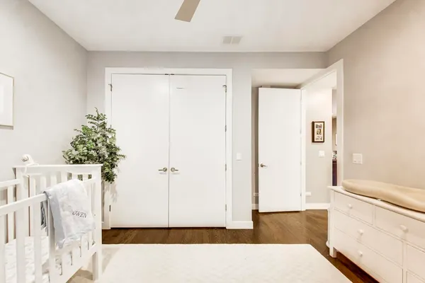 $4,200 | 2817 North Oakley Avenue, Unit 2N, Chicago, IL 60618