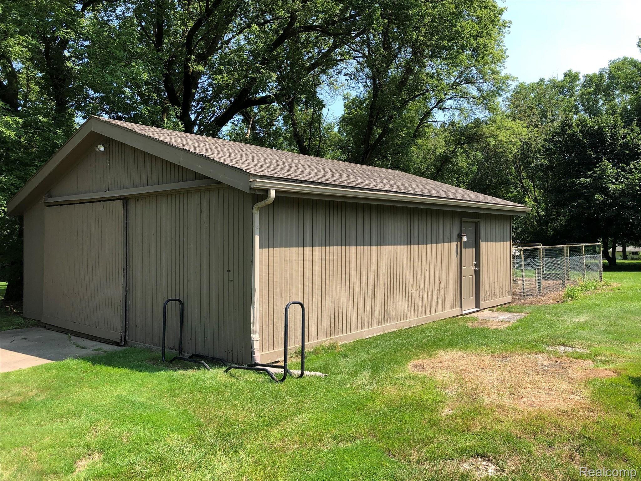 2841 Grant Road Rochester, MI 48309 - Photo 13 of 47 image00013.jpeg