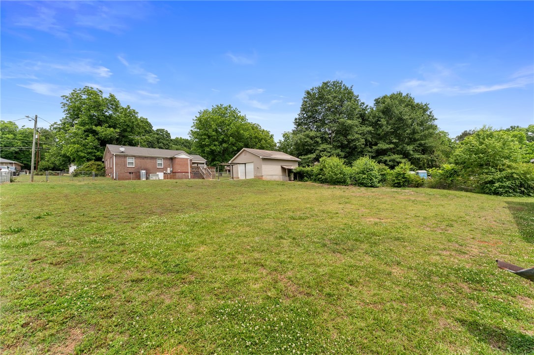 222 Whiten Road Anderson, SC 29621 - Photo 29 of 32