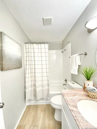 $1,350 | 10254 Dover, Unit 302, San Antonio, TX 78250