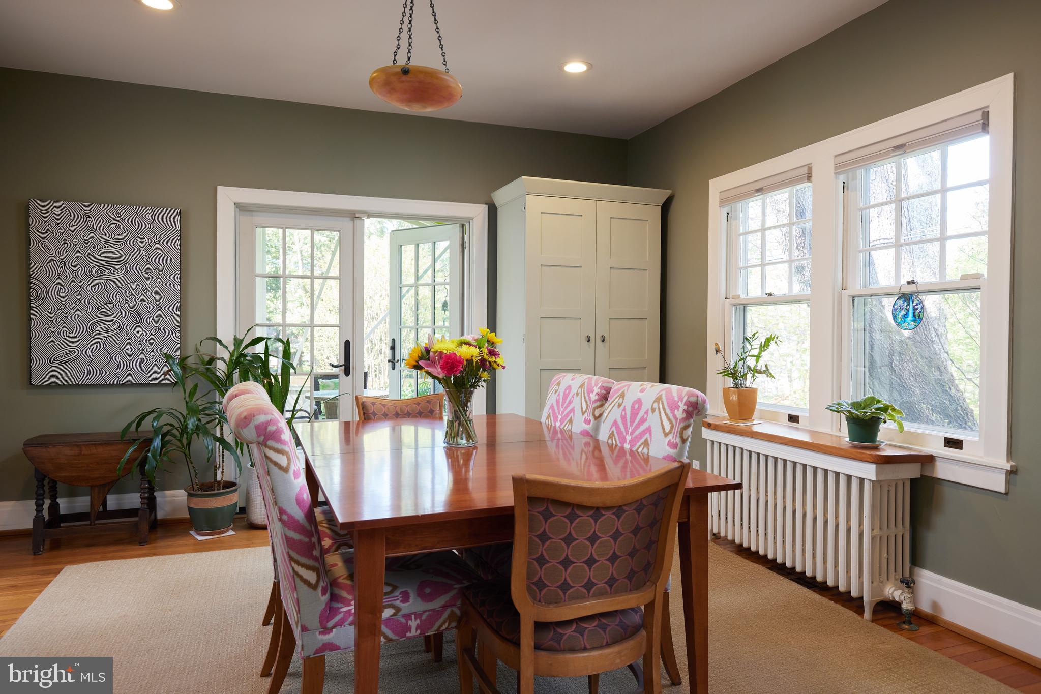 4236 River Road Northwest Washington, DC 20016 - Photo 14 of 44 a dining room with furniture and window