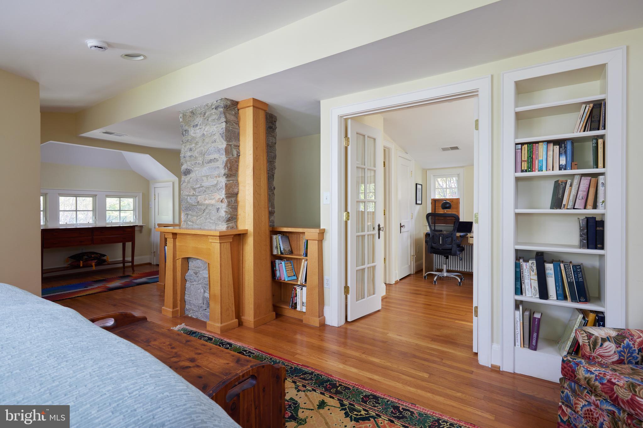4236 River Road Northwest Washington, DC 20016 - Photo 35 of 44 a view of a living room