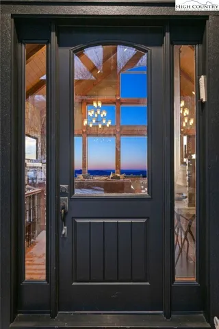 $2,250,000 | 109 West Shamrock Lane, Beech Mountain, NC 28604