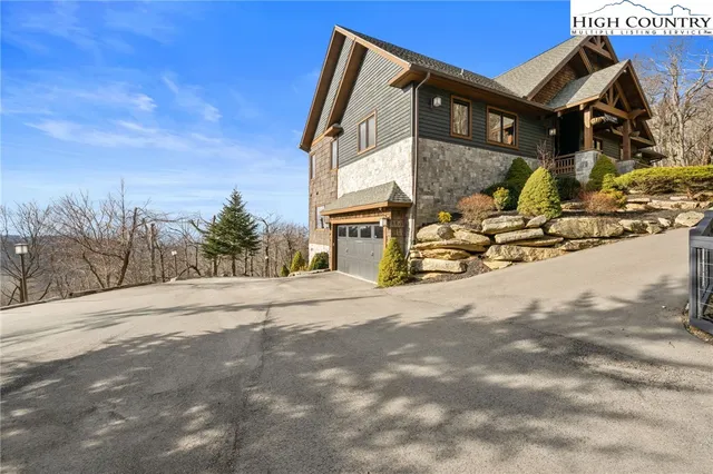 $2,250,000 | 109 West Shamrock Lane, Beech Mountain, NC 28604