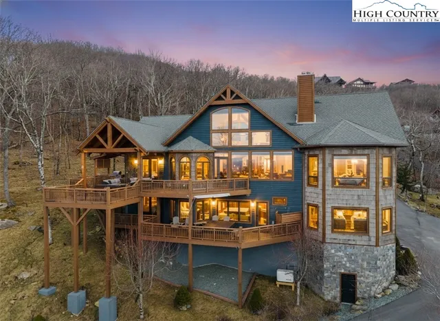 $2,250,000 | 109 West Shamrock Lane, Beech Mountain, NC 28604