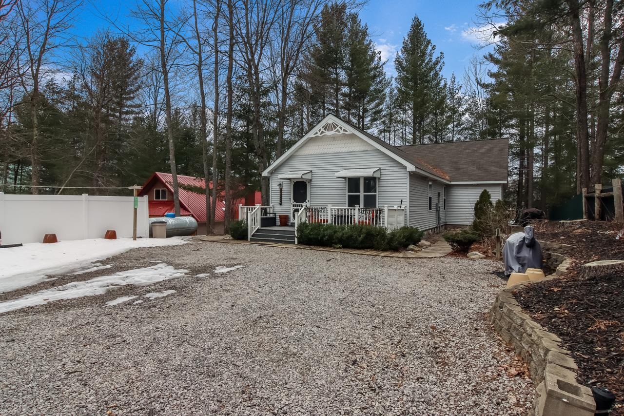 6946 Hart Road South Boardman, MI 49680 - Photo 12 of 54 1909684-11.JPG