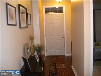 107 Raphael Court Williamstown, NJ 08094 - Photo 2 of 12