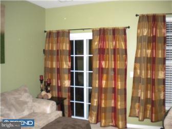 107 Raphael Court Williamstown, NJ 08094 - Photo 4 of 12