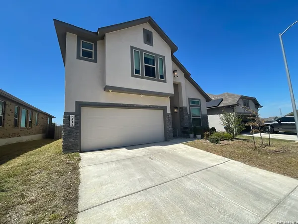 $2,800 | 5514 Pin Point, San Antonio, TX 78259