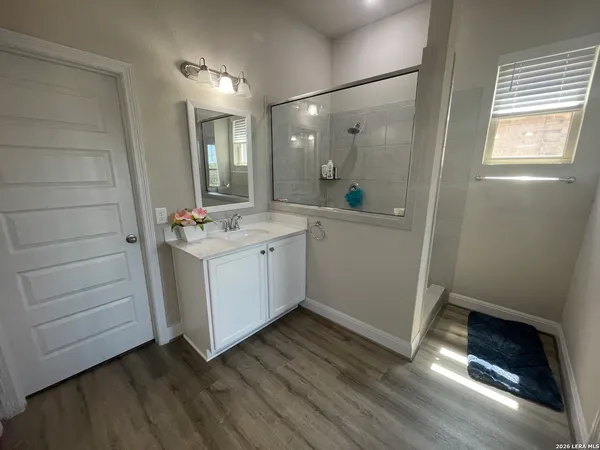 $2,800 | 5514 Pin Point, San Antonio, TX 78259