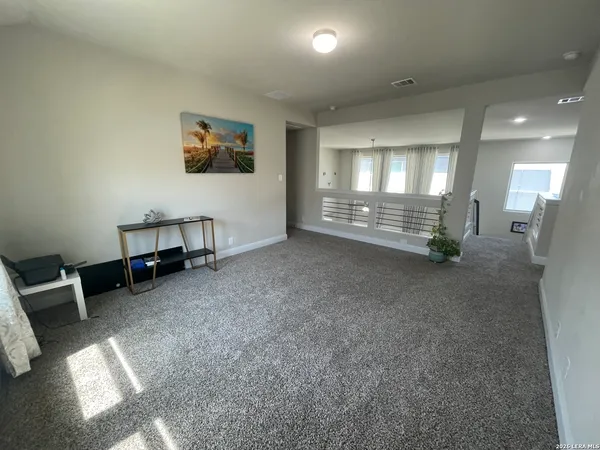 $2,800 | 5514 Pin Point, San Antonio, TX 78259