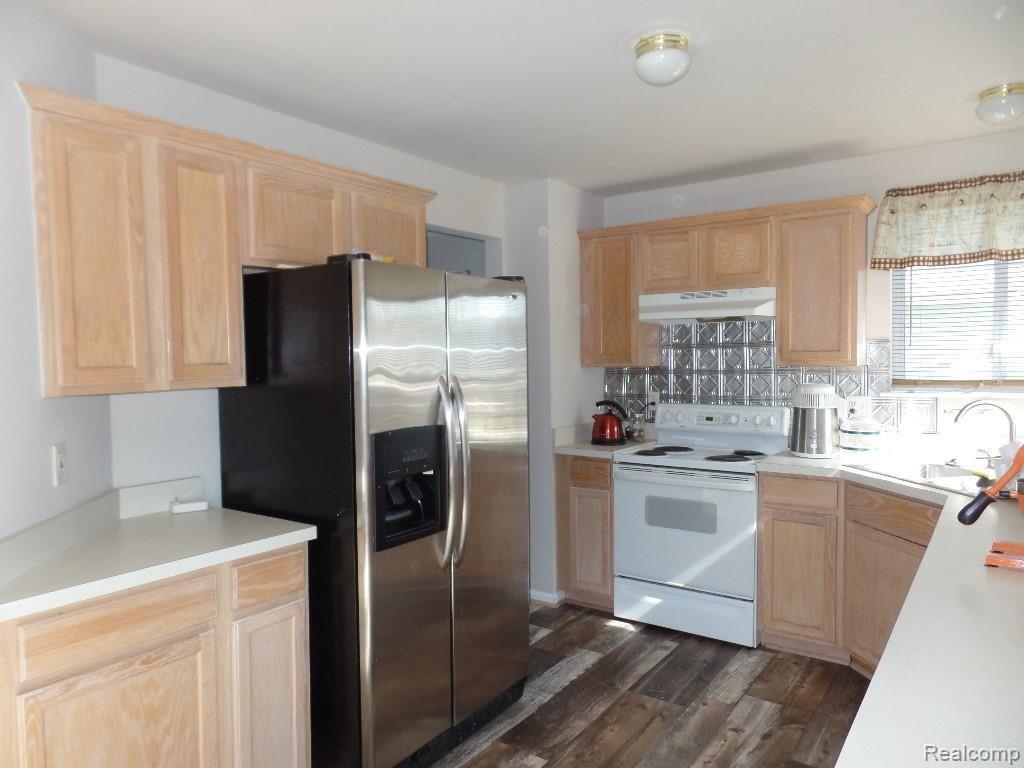 8357 Jeremy Road Belleville, MI 48111 - Photo 23 of 53