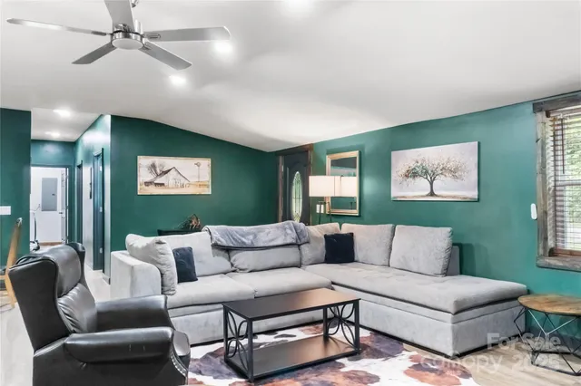 $299,000 | 314 McDonald Road, Franklin, NC 28734