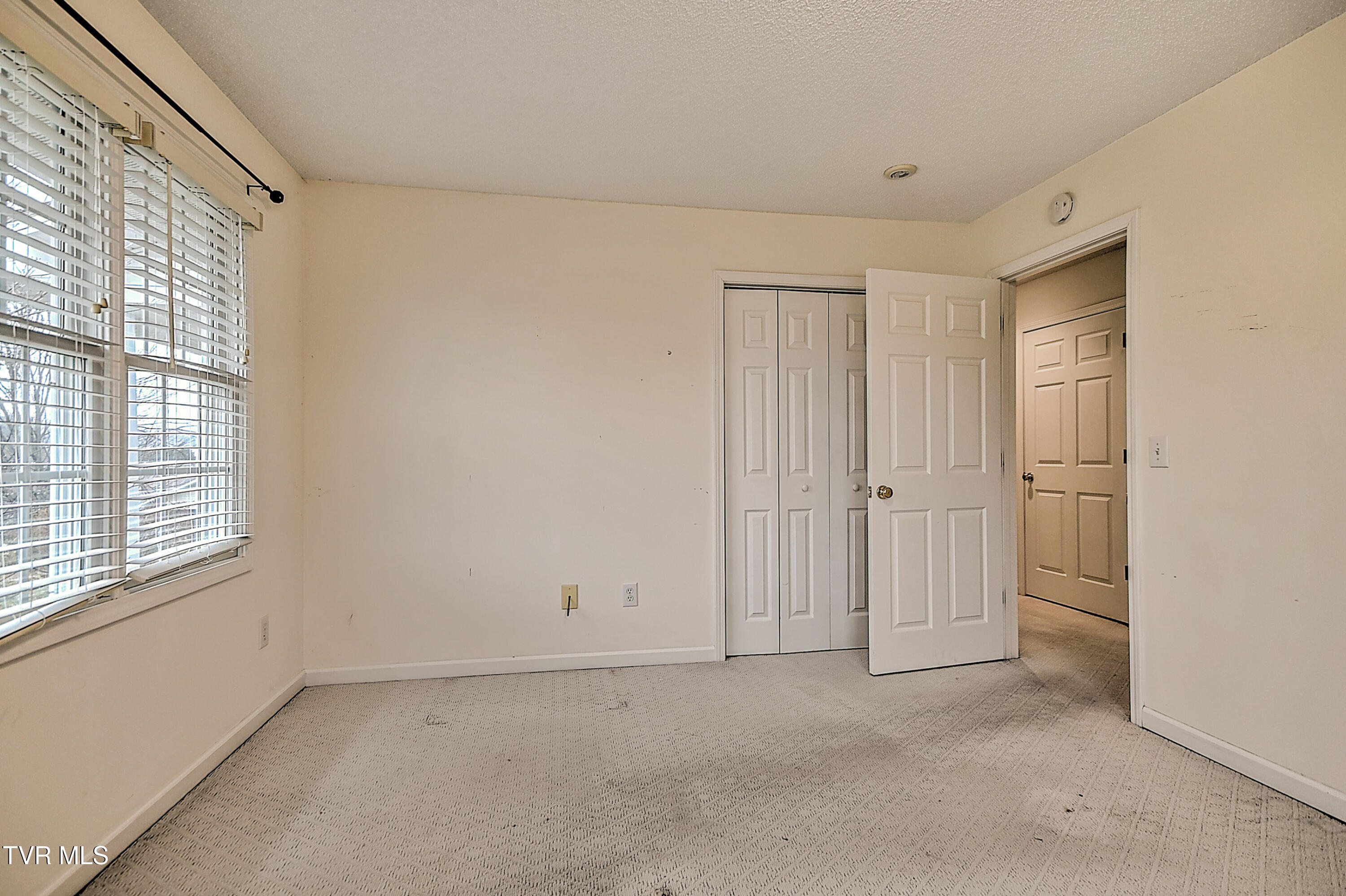 3103 Vicksburg Road Johnson City, TN 37604 - Photo 16 of 25 Bedroom 2 (different angle)