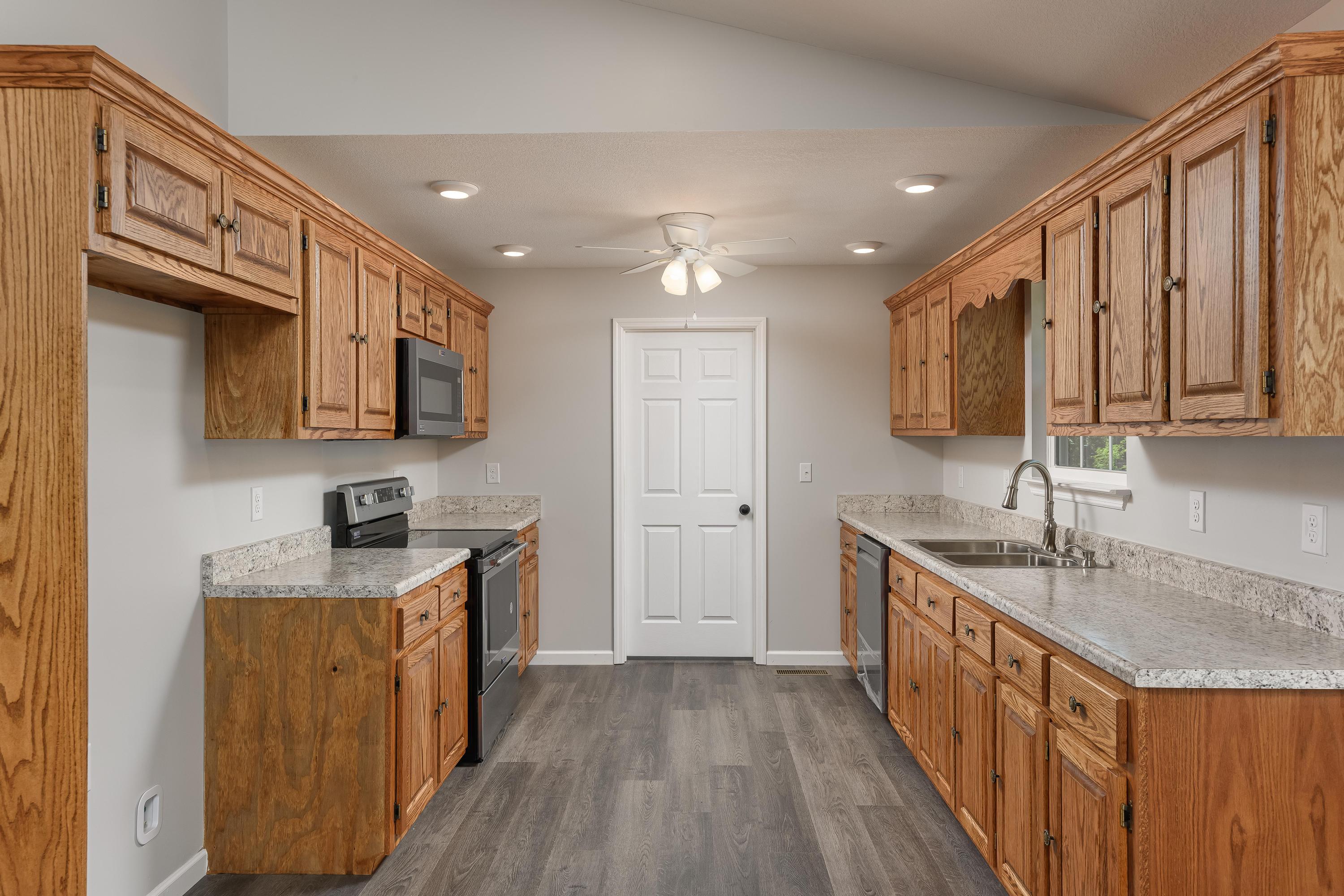 394 Etowah Road Benton, TN 37307 - Photo 7 of 20 6