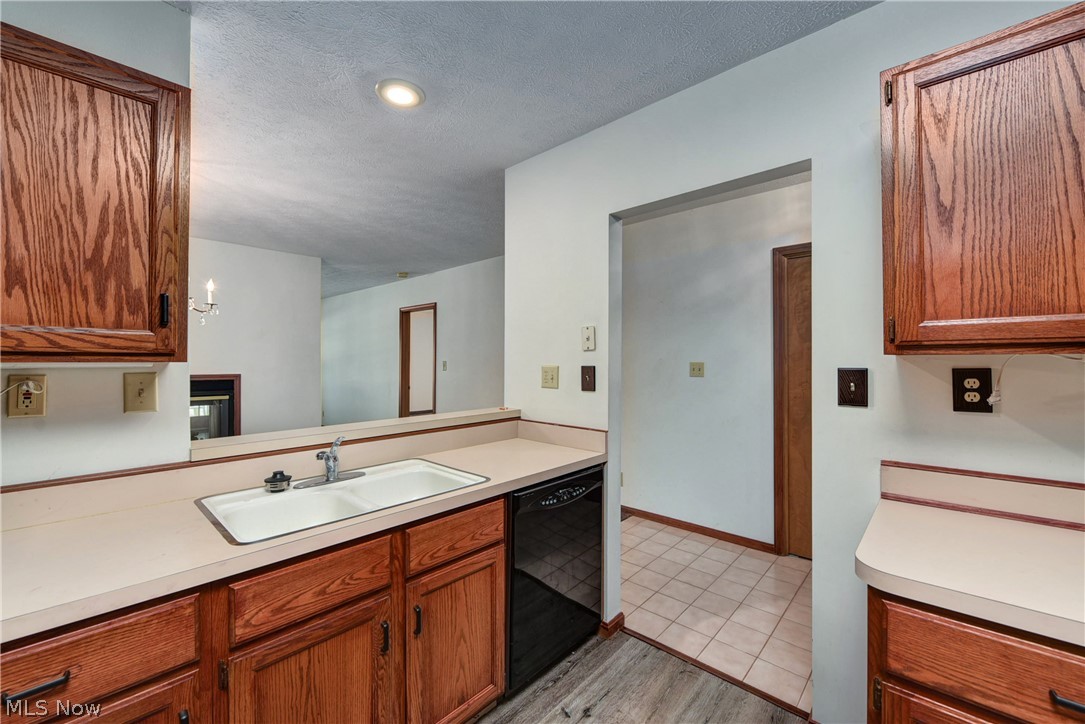 22481 Center Ridge Road, Unit 105 Rocky River, OH 44116 - Photo 16 of 35