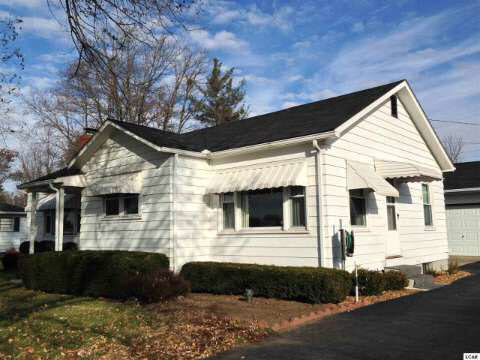 2699 Airport Road Adrian, MI 49221 - Photo 4 of 16 20386820-3.JPG