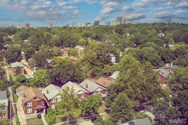 $399,000 | 1109 Claytonia Terrace, Richmond Heights, MO 63117