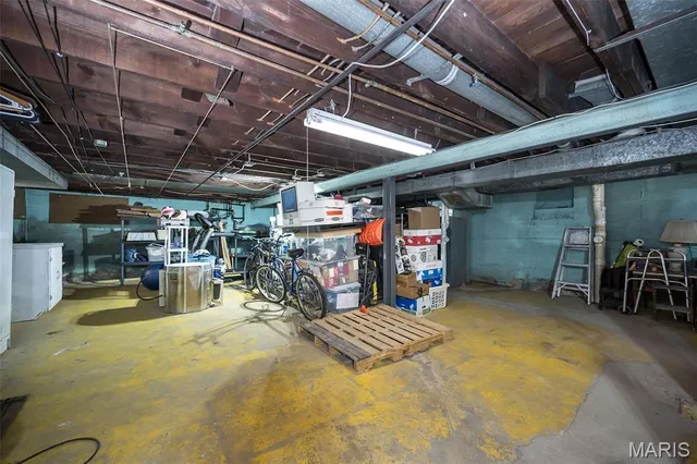 $399,000 | 1109 Claytonia Terrace, Richmond Heights, MO 63117