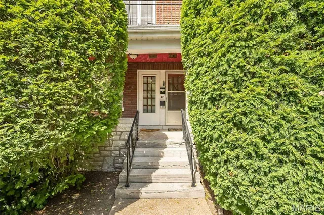 $399,000 | 1109 Claytonia Terrace, Richmond Heights, MO 63117