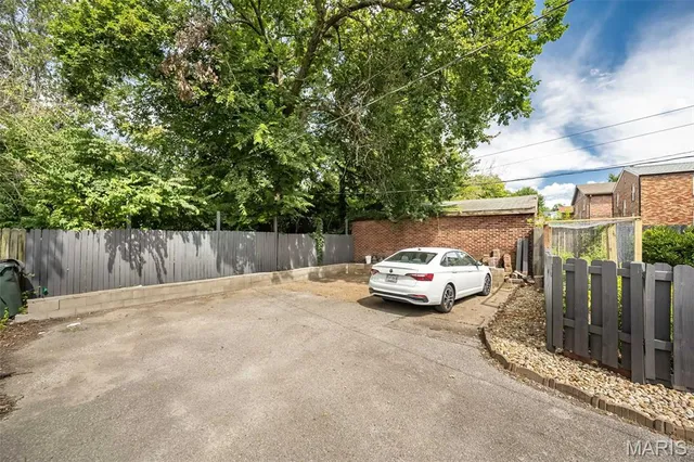 $399,000 | 1109 Claytonia Terrace, Richmond Heights, MO 63117