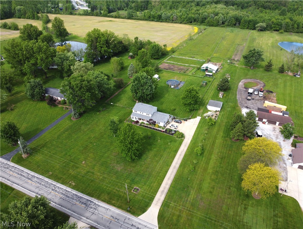11690 Island Road Grafton, OH 44044 - Photo 37 of 43