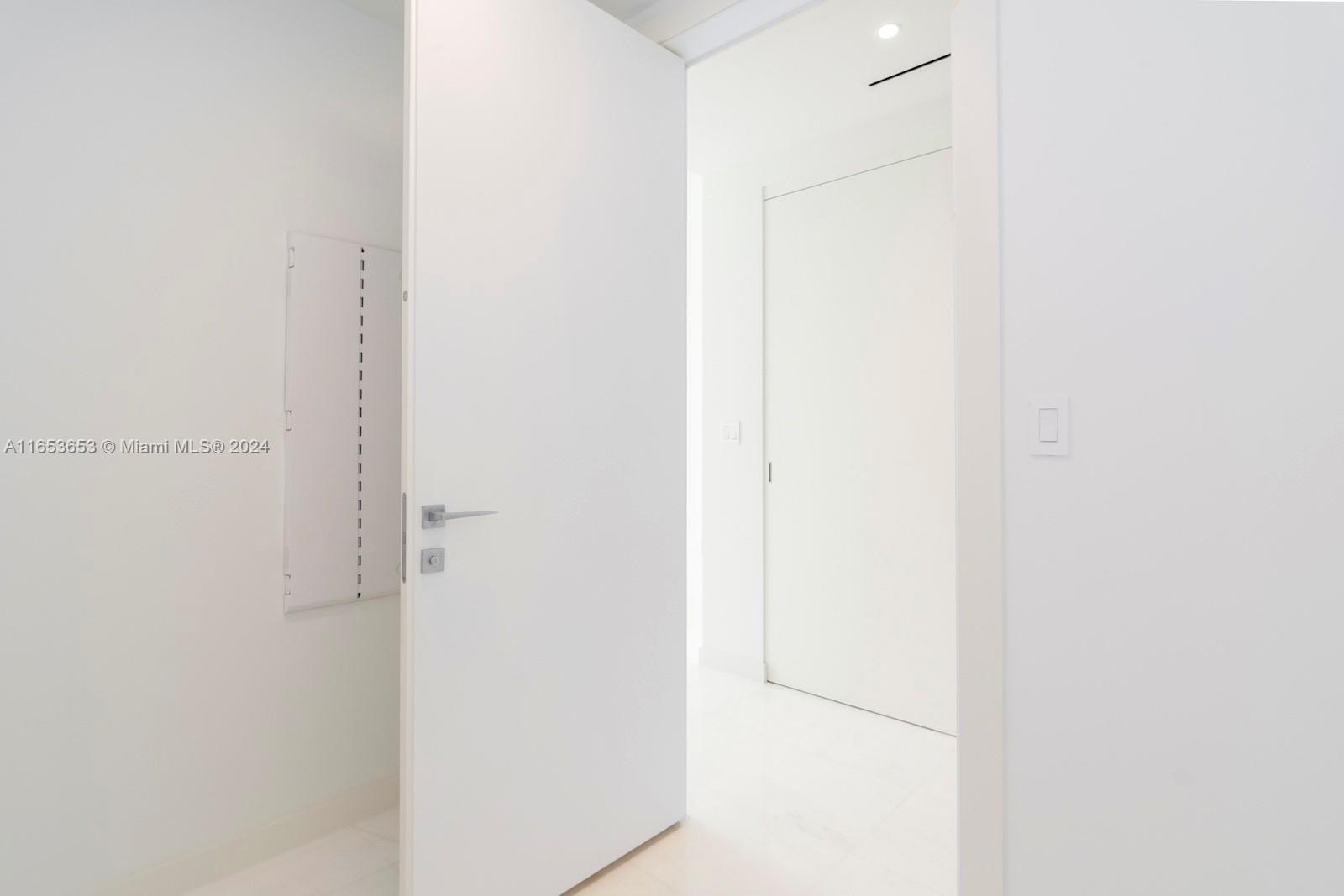 300 Biscayne Blvd Way, Unit 902 Miami, FL 33131 - Photo 21 of 31