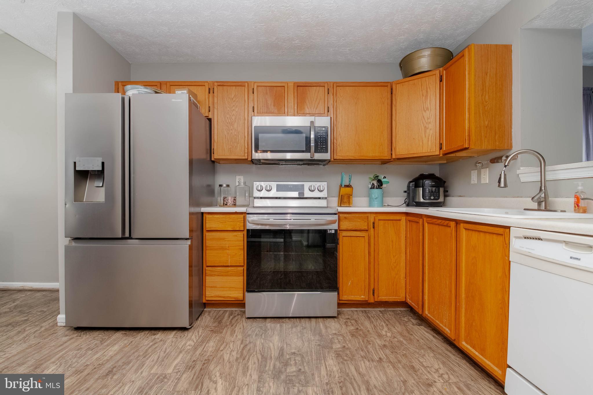 2021 Hackberry Road Baltimore, MD 21221 - Photo 7 of 33 Kitchen