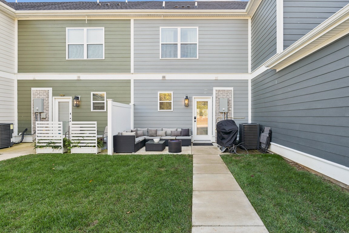 152 Bess Boulevard Spring Hill, TN 37174 - Photo 25 of 25 a front view of house with yard