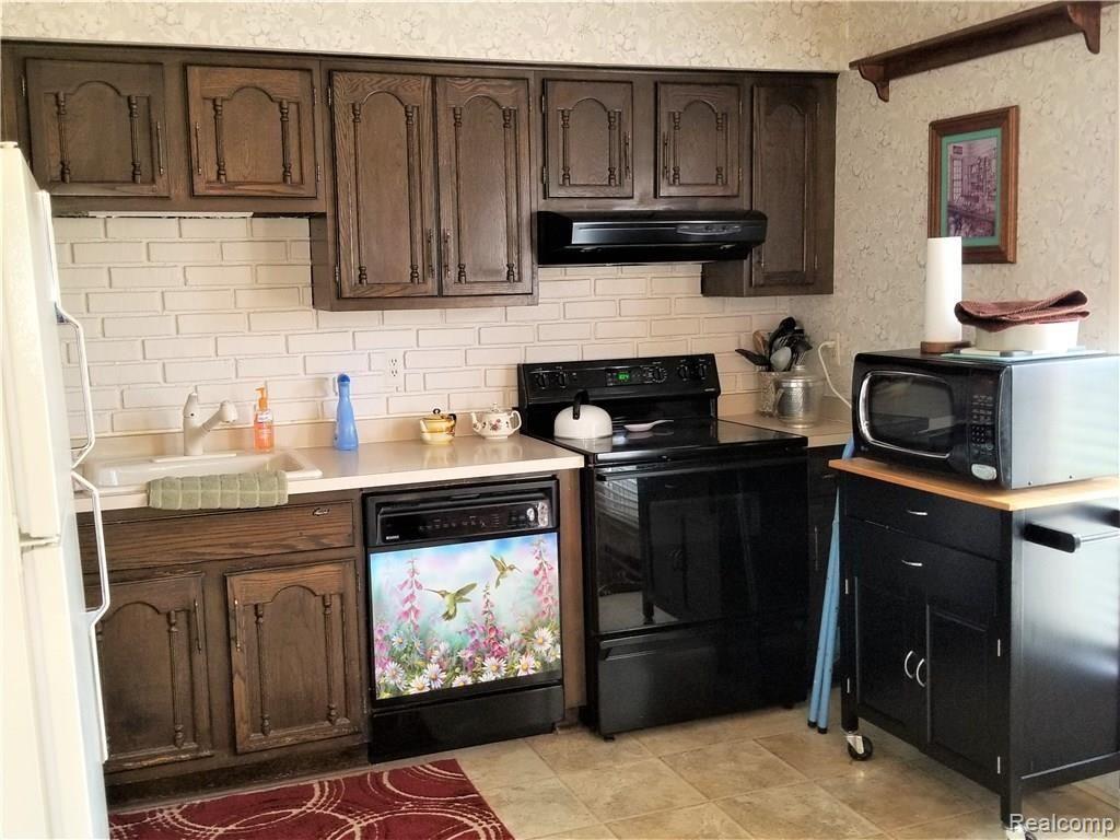 16965 Rudgate Street Southgate, MI 48195 - Photo 8 of 27