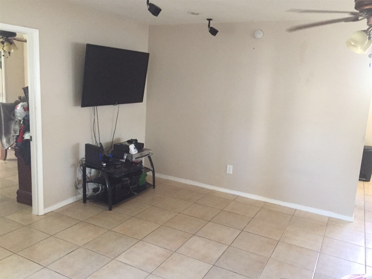730 Parkbrook Street Spring Valley, CA 91977 - Photo 2 of 14 Gallery Image 2