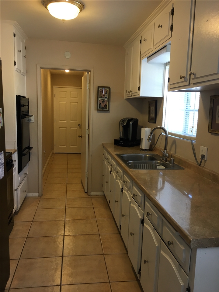 730 Parkbrook Street Spring Valley, CA 91977 - Photo 4 of 14 Gallery Image 4