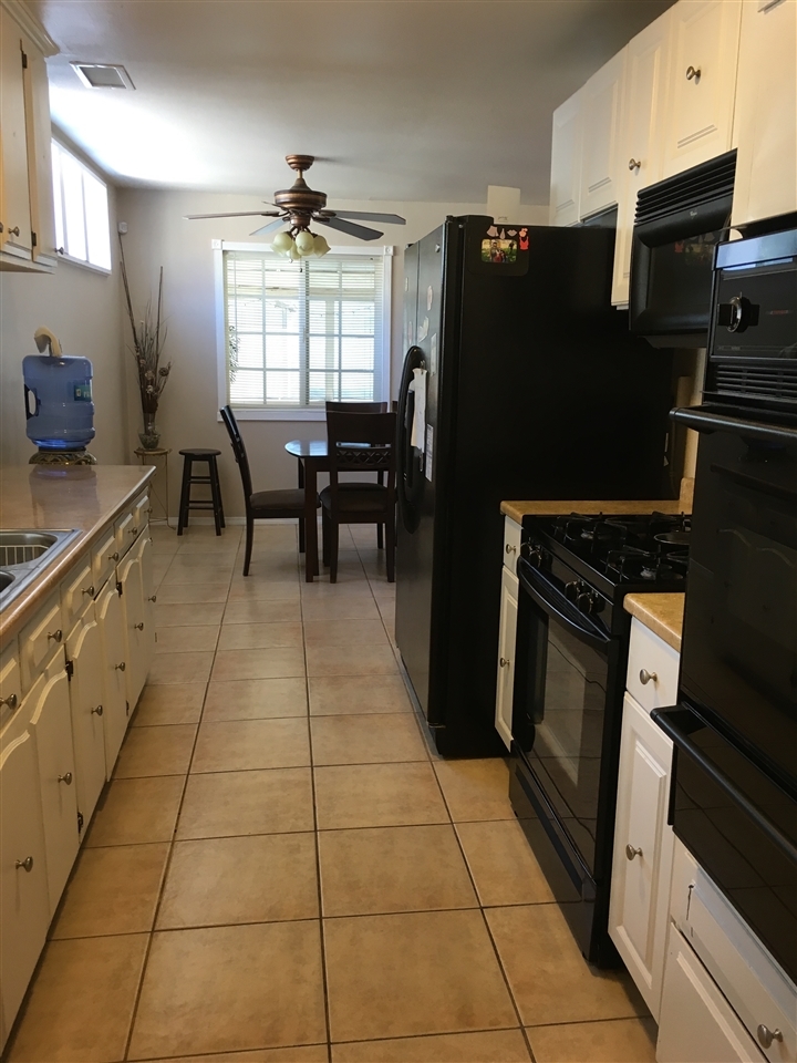 730 Parkbrook Street Spring Valley, CA 91977 - Photo 5 of 14 Gallery Image 5