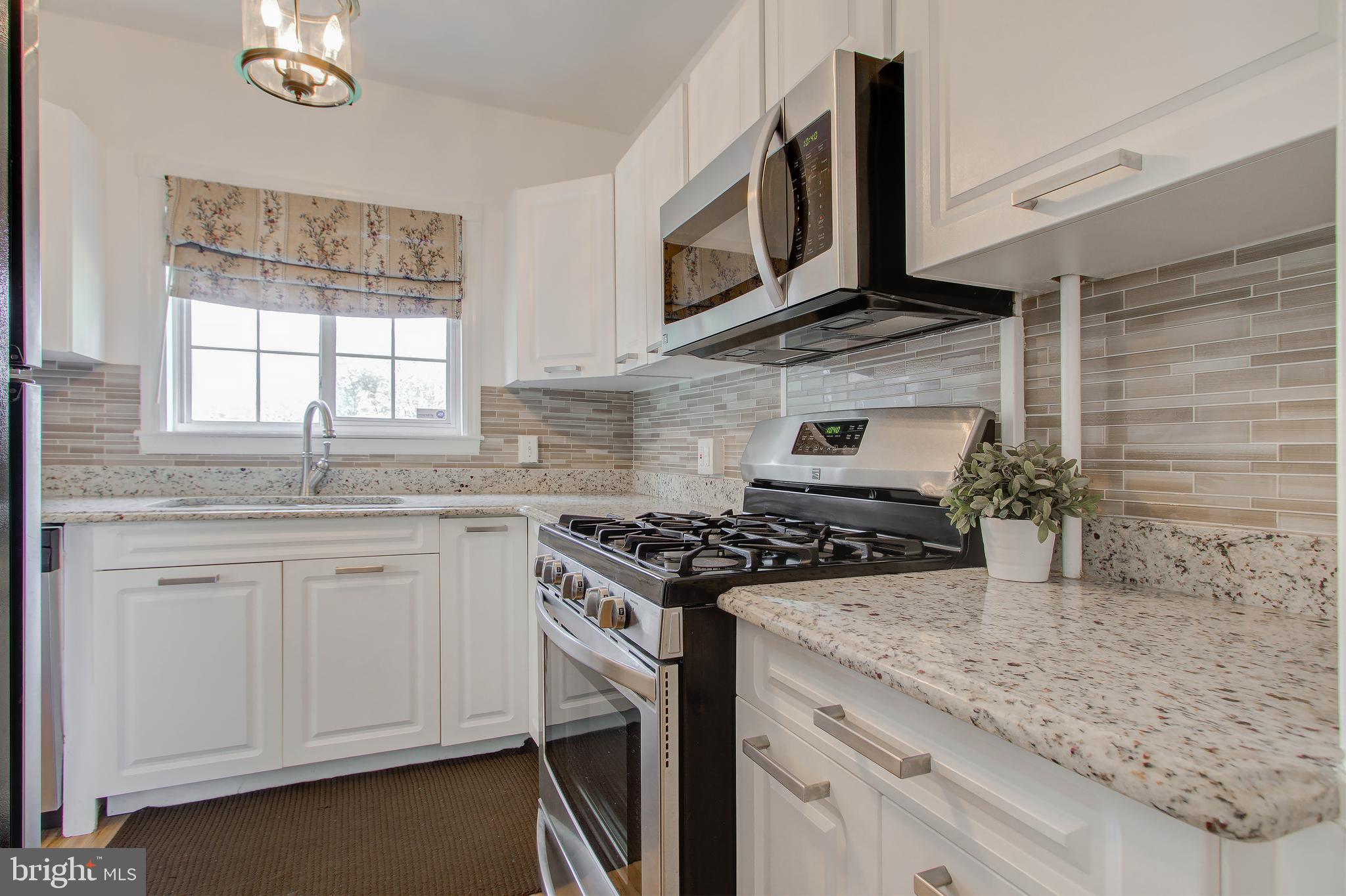 3235 Gunston Road, Unit 3235 Alexandria, VA 22302 - Photo 13 of 33 Gallery Image 13