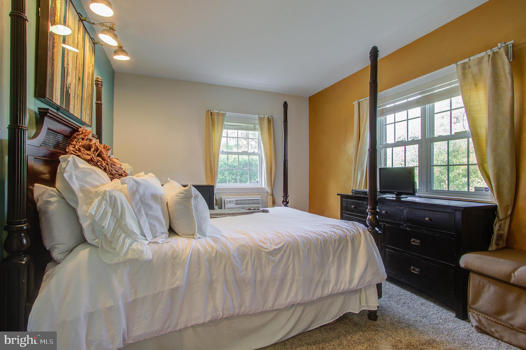 3235 Gunston Road, Unit 3235 Alexandria, VA 22302 - Photo 14 of 33 Gallery Image 14