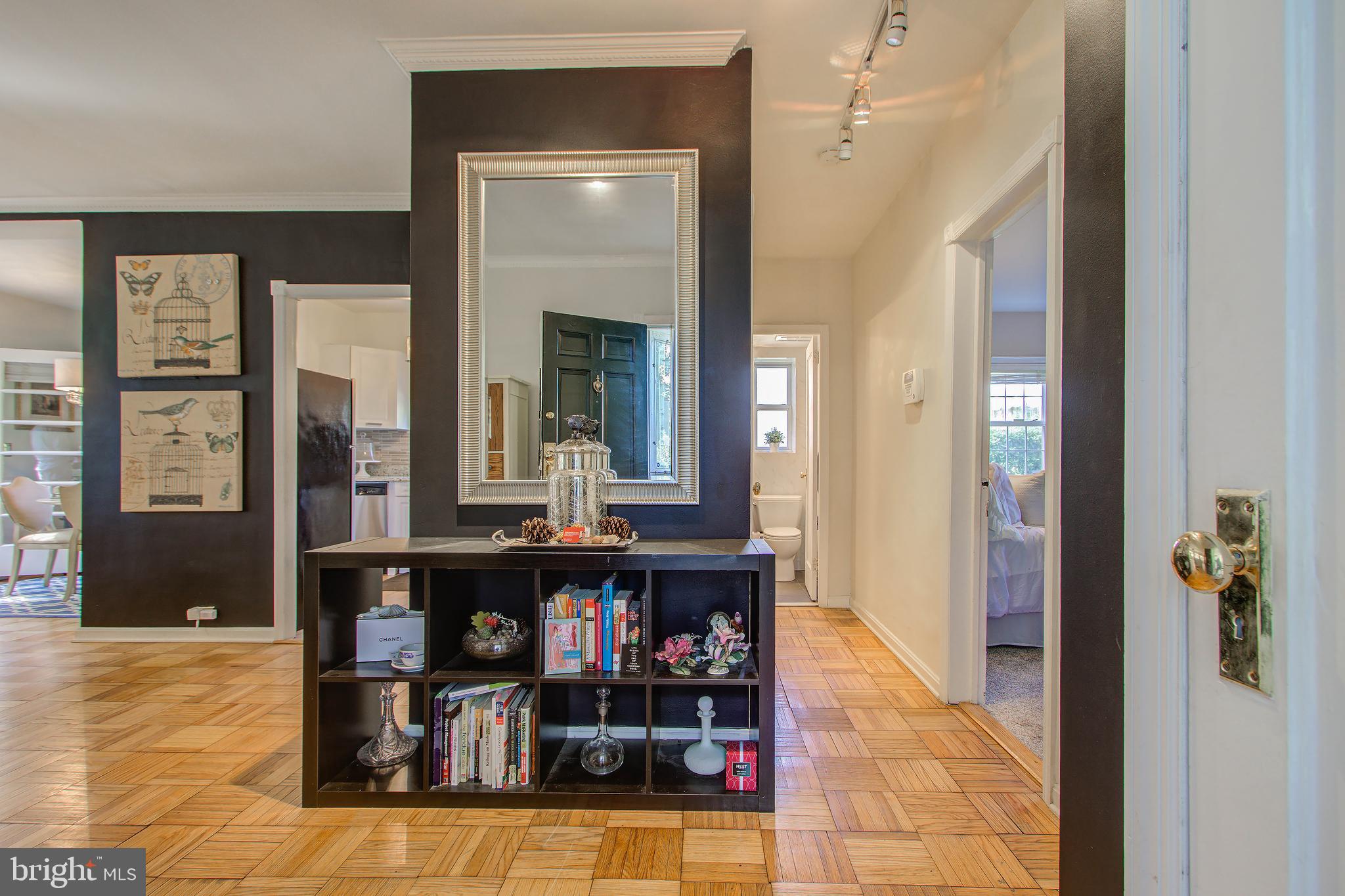 3235 Gunston Road, Unit 3235 Alexandria, VA 22302 - Photo 3 of 33 Gallery Image 3