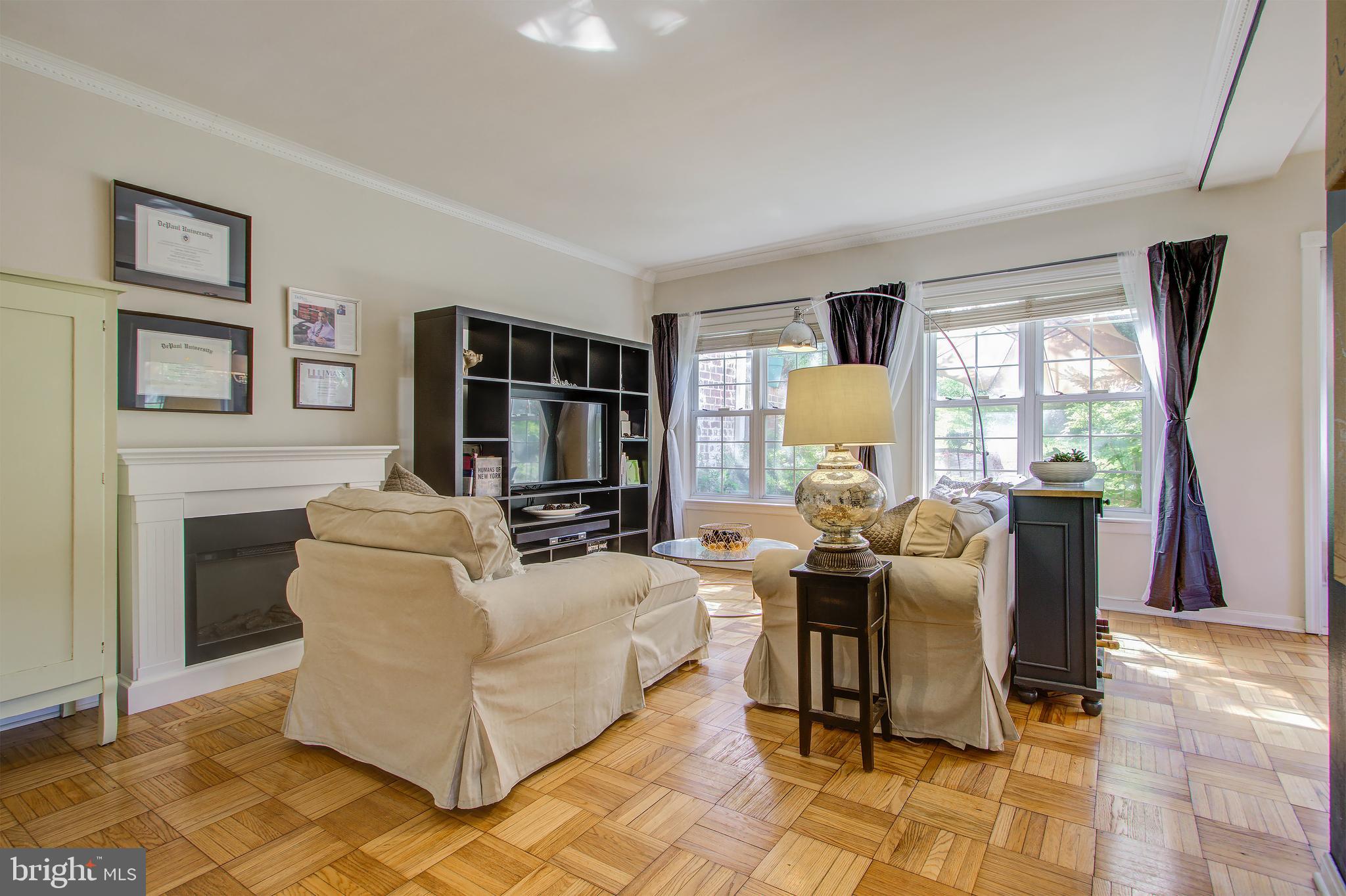 3235 Gunston Road, Unit 3235 Alexandria, VA 22302 - Photo 4 of 33 Gallery Image 4