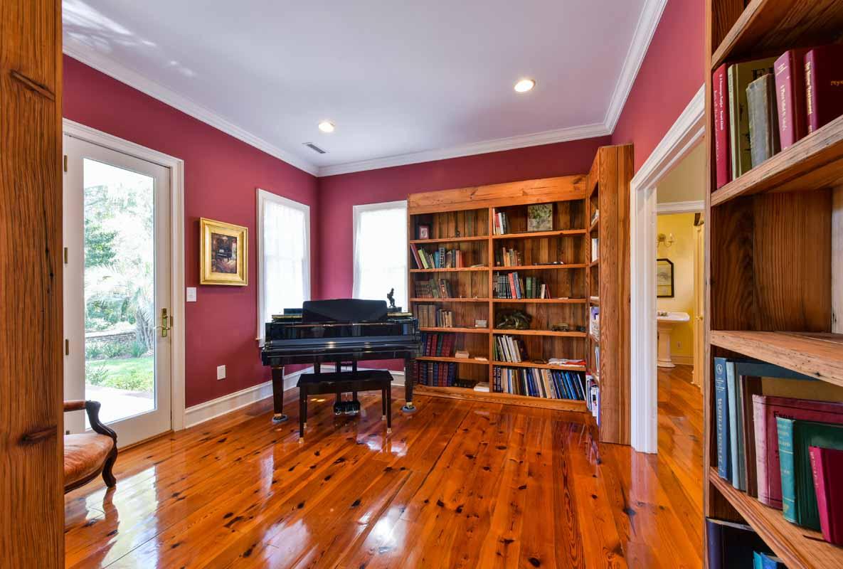 5827 Grimshaw Road Johns Island, SC 29455 - Photo 26 of 78 5827GrimshawRd-HouseInterior-5870
