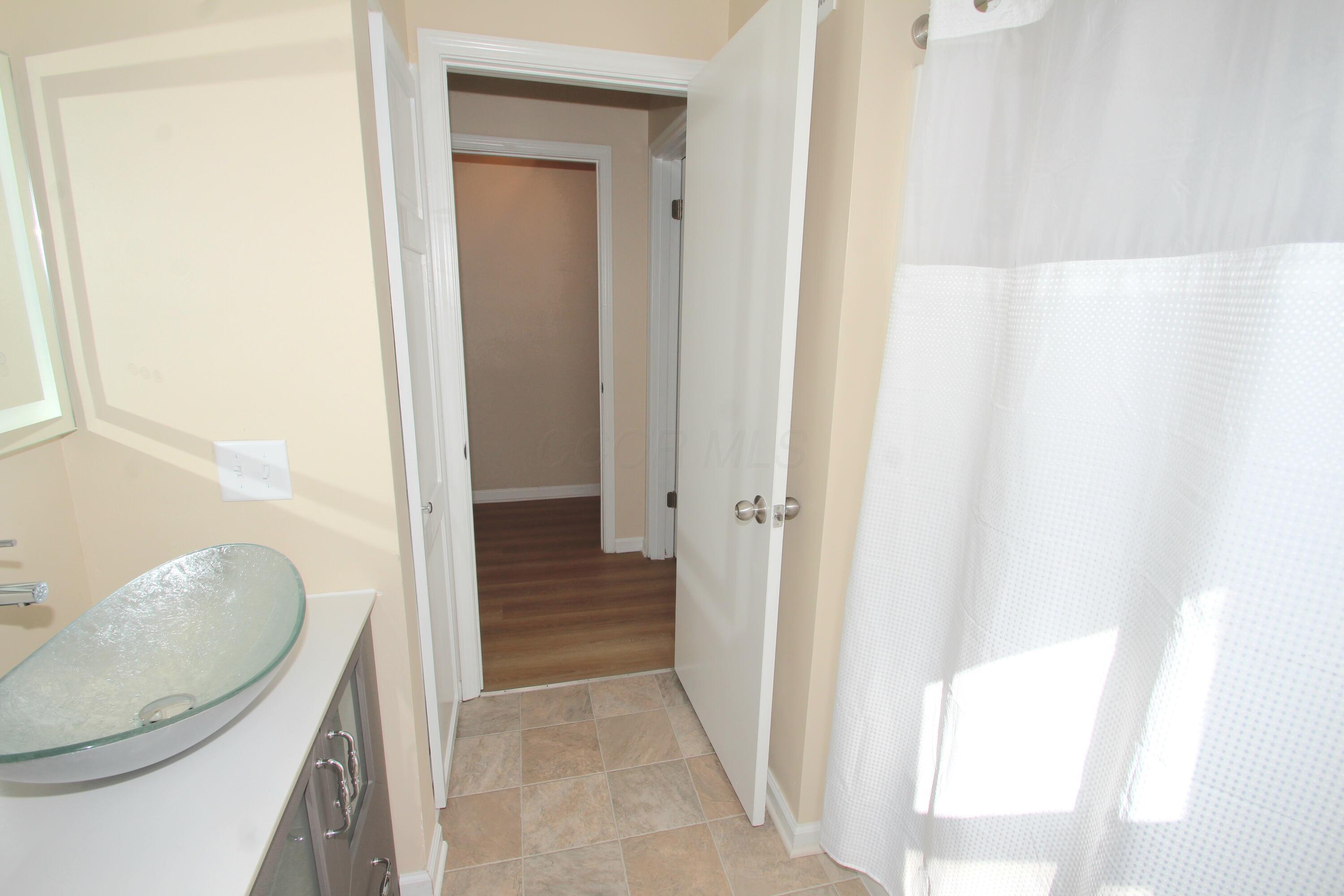 600 Agler Road Columbus, OH 43230 - Photo 35 of 55 IMG_7129