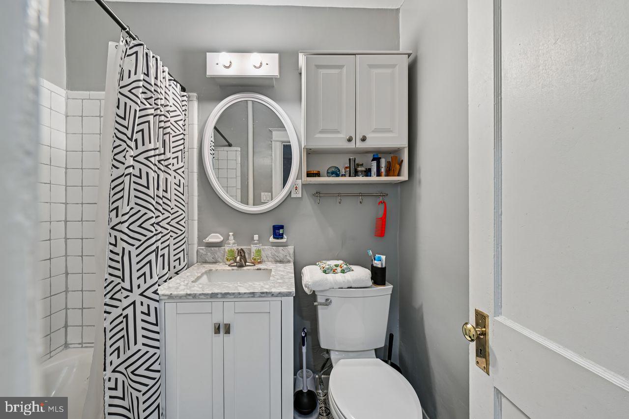414 Seward Square Southeast, Unit 104 Washington, DC 20003 - Photo 18 of 33