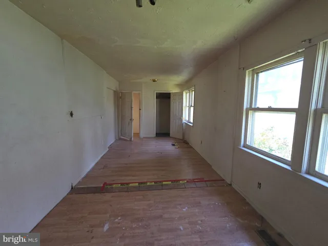 $289,900 | 15 Beach Road, Glen Burnie, MD 21060